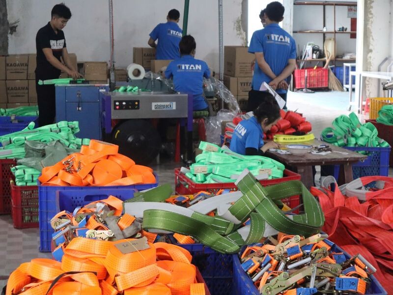 Nên Lựa Chọn Mua Dây Tăng Đơ 25mm 450kgs Màu Xanh Móc S Ở Đâu?